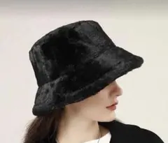ファー帽子　バケットハット　バケハ　ボア　フェイクファー　ブラック　黒　ふわふわ