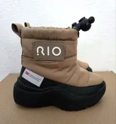 RIO ベージュ ボア付きブーツ