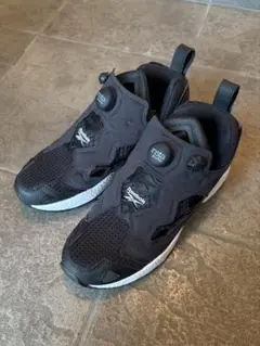 Reebok インスタ ポンプフューリー95 ブラック 23.5