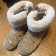 UGG ベージュ 星柄 ブーツ