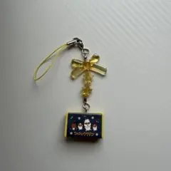 デニムペンポーチ風ストラップ　コロコロクリリン