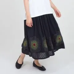 マーブルシュッド　ギンバイカ　スカート　ブラック　刺繍のサムネイル