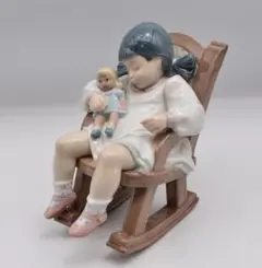 昼寝の時間　＃5448　★リヤドロ　スペイン　ポーセリン　光沢仕上　ヴィンテージ