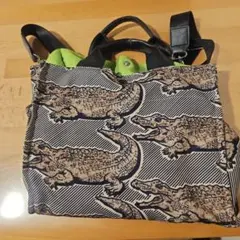 イアパピヨネ ワニトートバッグ