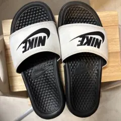 Nike スライドサンダル ホワイト