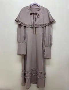 皆方由衣 しまむら ケープ付きワンピース キャメル 3L みなゆい ガーリー しまむら 皆方由衣 ケープワンピース 皆方由衣コラボ ケープ しまむら『皆方由衣』コラボ！全商品・最新の発売日・種類・品番