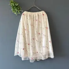 コルザ［M］美品◎清楚フェミニン◎フラワー刺繍◎透け感◎ひざ丈チュールスカートのサムネイル