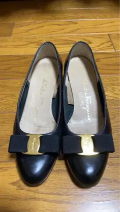 フェラガモ　vara