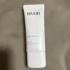 ByUR バイユア セラムフィット ヴェール デイ UVエッセンス シアーピンク