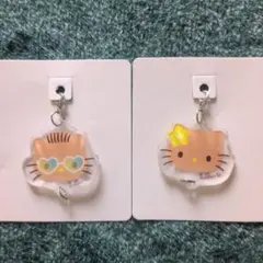 ハローキティ　アクリルミニチャーム