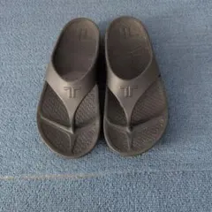 TELIC リカバリーサンダル ブラックのサムネイル