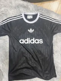 adidas ブラック Tシャツ M最終値下げ