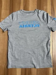 Under Armour HeatGear Tシャツ YLG/10-12 グレー