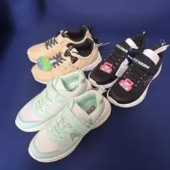 新品スニーカー３足セット