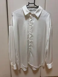 ZARA サテンシャツ　XS