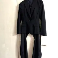 レディースブラックビジネススーツ