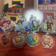 PIXAR トイ・ストーリーアクリルキーホルダー　8個セット