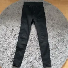 GU ウルトラストレッチスキニーパンツ 黒 61