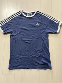 adidas アディダス　3本ラインTシャツ