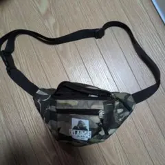 XLARGE LITTLE ONE カモフラ柄 ボディバッグ