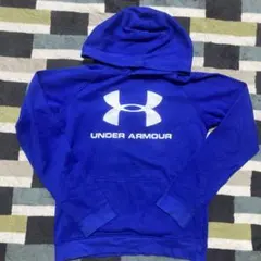 UNDER ARMOUR 青色パーカー YXL