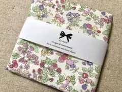ハンドメイド　ハンカチ　タオル　リバティ　生地　使用　ナンシーアン　HH