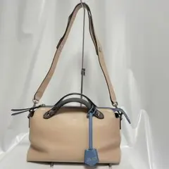 FENDI ByTheWay ミディアム ショルダーバッグ 2way チャームのサムネイル