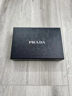 PRADA ボックスのサムネイル
