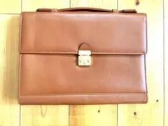 YSL イヴサンローラン 本革 セカンドバッグ　クラッチバッグ