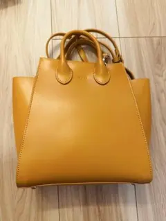 【美品】YAHKIショルダー レザーバッグ レディース オレンジ　ライトブラウン