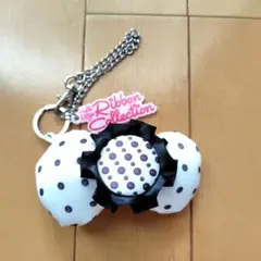 USJ　ハローキティ　コレクタブルバッグチャーム　ドット柄