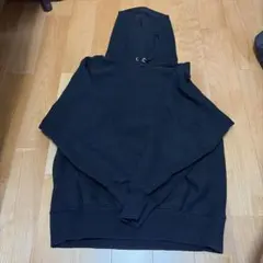 ブラック プルオーバーパーカー