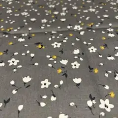 8グレー 花柄 綿生地 46✖️56