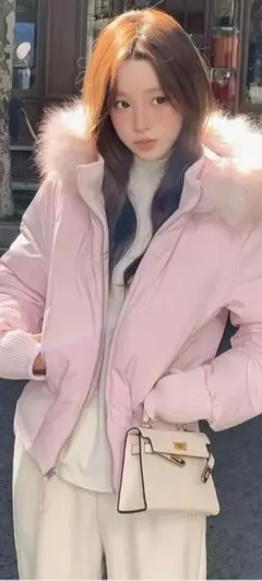 ファー付きショート丈ダウンジャケット