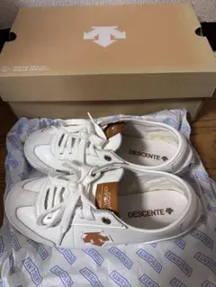 DESCENTE comfy chron スニーカー ホワイトのサムネイル