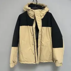 黒 ダウンジャケット