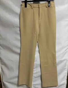 【新品】ベージュ スラックス ウエスト61cm ヒップ89cm カジュアルパンツ