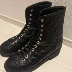 CHANEL レースアップブーツ キルティング パールのサムネイル