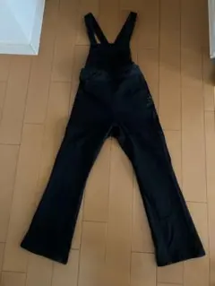 ブラックデニムサロペット フレアパンツ