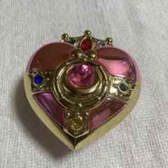 美少女戦士セーラームーンS ミラクルロマンス コズミックハートチーク 美少女戦士セーラームーンの “コズミックハートコンパクト”が