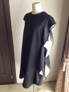 VALENTINO ROMA フリルスリーブ ワンピース ブラック - メルカリ