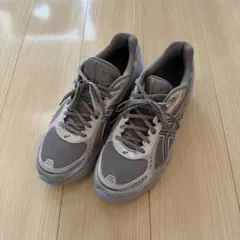 アシックス GEL-KINETIC FLUENT