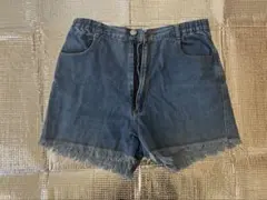 ショートデニムパンツ