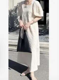パフスリーブ ロングワンピース ホワイトのサムネイル