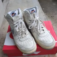 Nike Air Force 1 High '07 LV8 27.5cm
