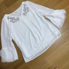 MISCH MASCH 刺繍付きホワイトブラウス F
