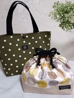 水玉模様のミニトートバック、お弁当巾着袋2点セット