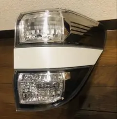 美品 20 後期 ヴェルファイア 純正 テール 左 ガーニッシュ 側 点灯確認済 美品 使用歴短 20 後期 ヴェルファイア 純正 テール 左
