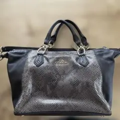 Coach レザーショルダーバッグ