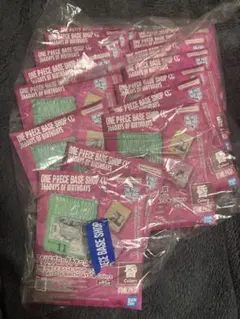 ONEPIECE BASE SHOPくじ アクリルブロックチャーム　未開封15個